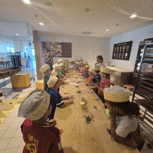 Brot backen beim Bäcker Ruetz