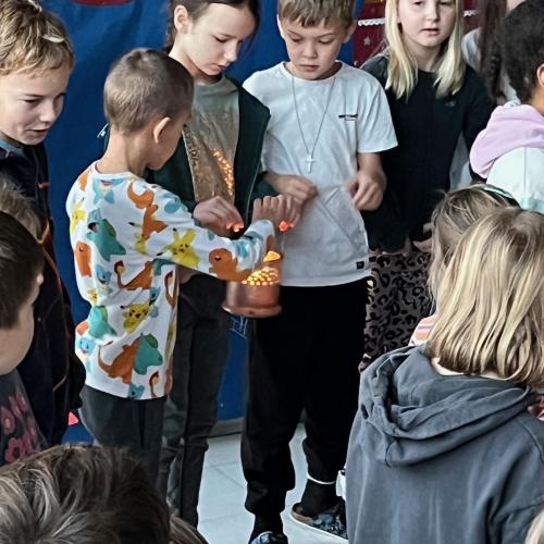ADVENTKRANZWEIHE - VS Kematen