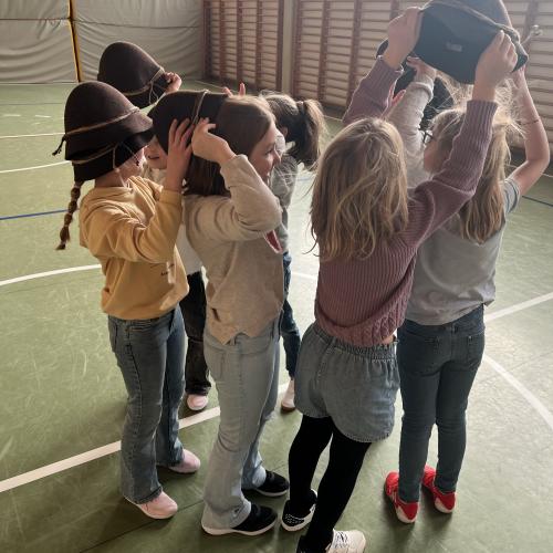 Trachtenverein Völs - Schuhplatteln