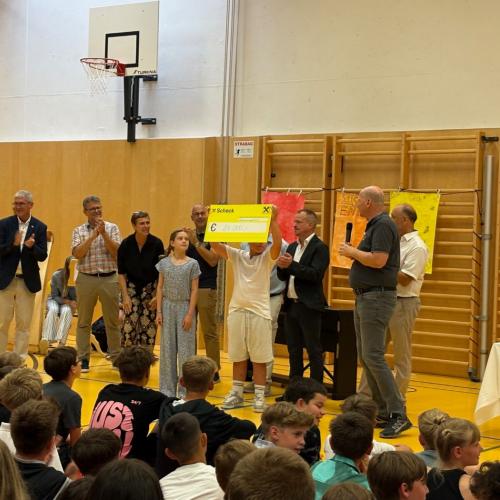 Scheckübergabe Spendenlauf 2025