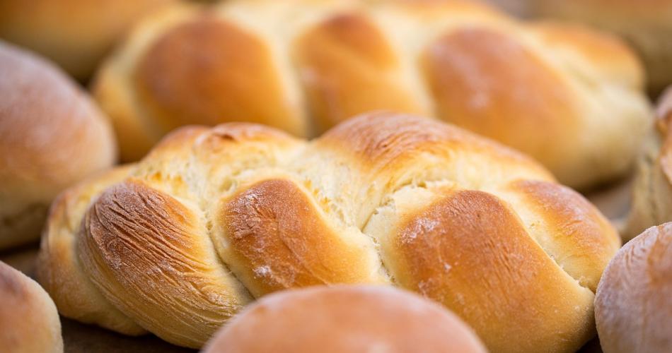 Zopf backen Ostern 2025