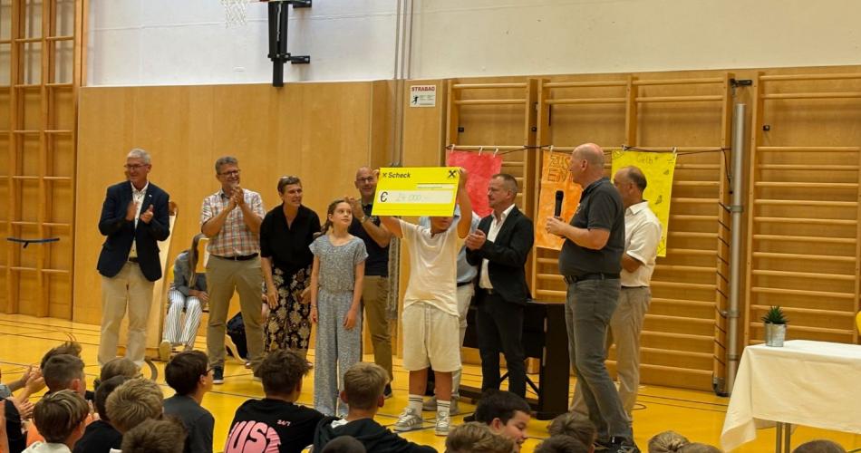 Scheckübergabe Spendenlauf 2025